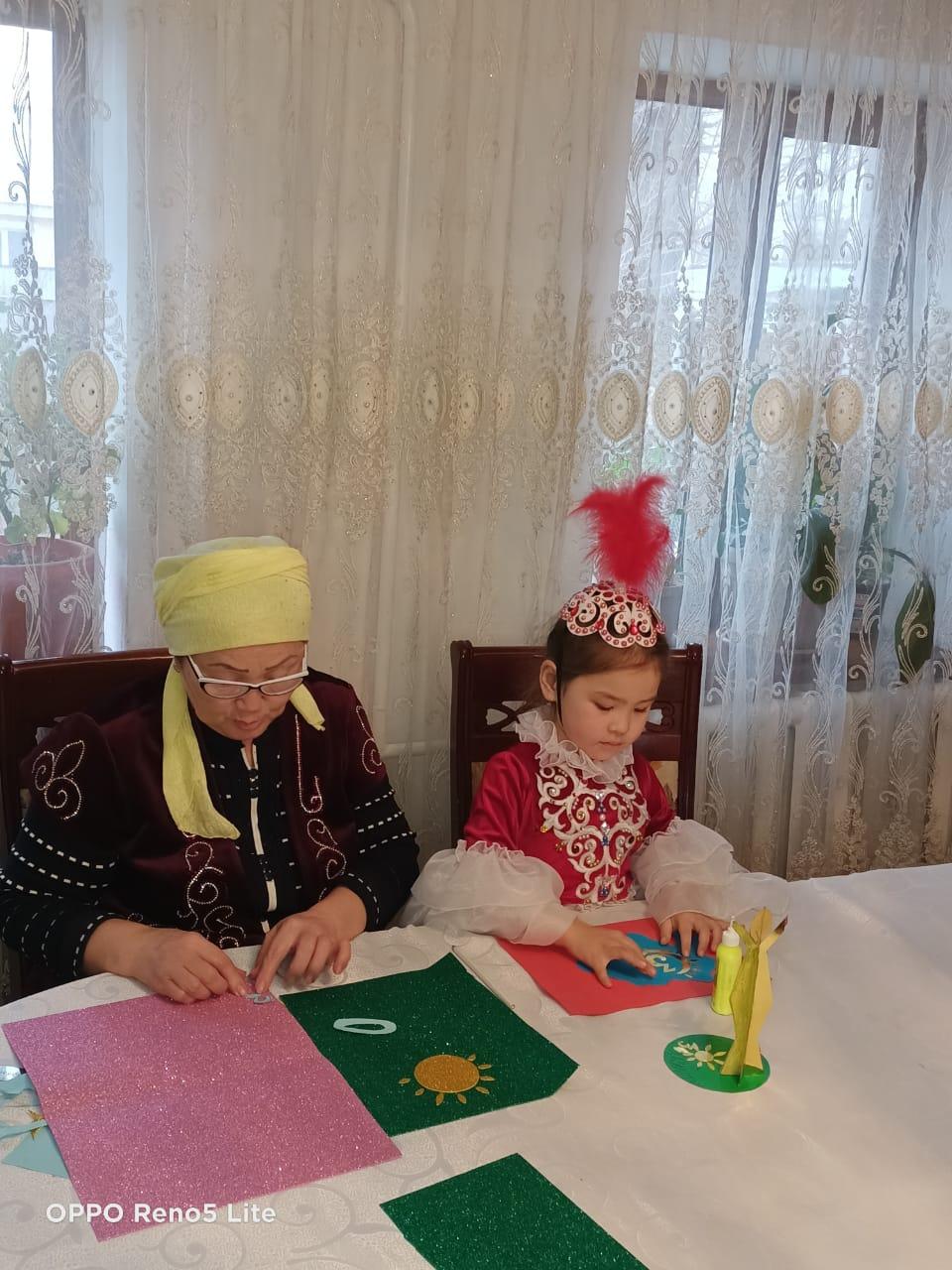Қазақстан Республикасы Тәуелсіздігінің 30 жылдық мерейтойы қарсаңында ата-аналармен бірге ұйымдастырылған "Тәуелсіз ел тірегім!" атты көрме